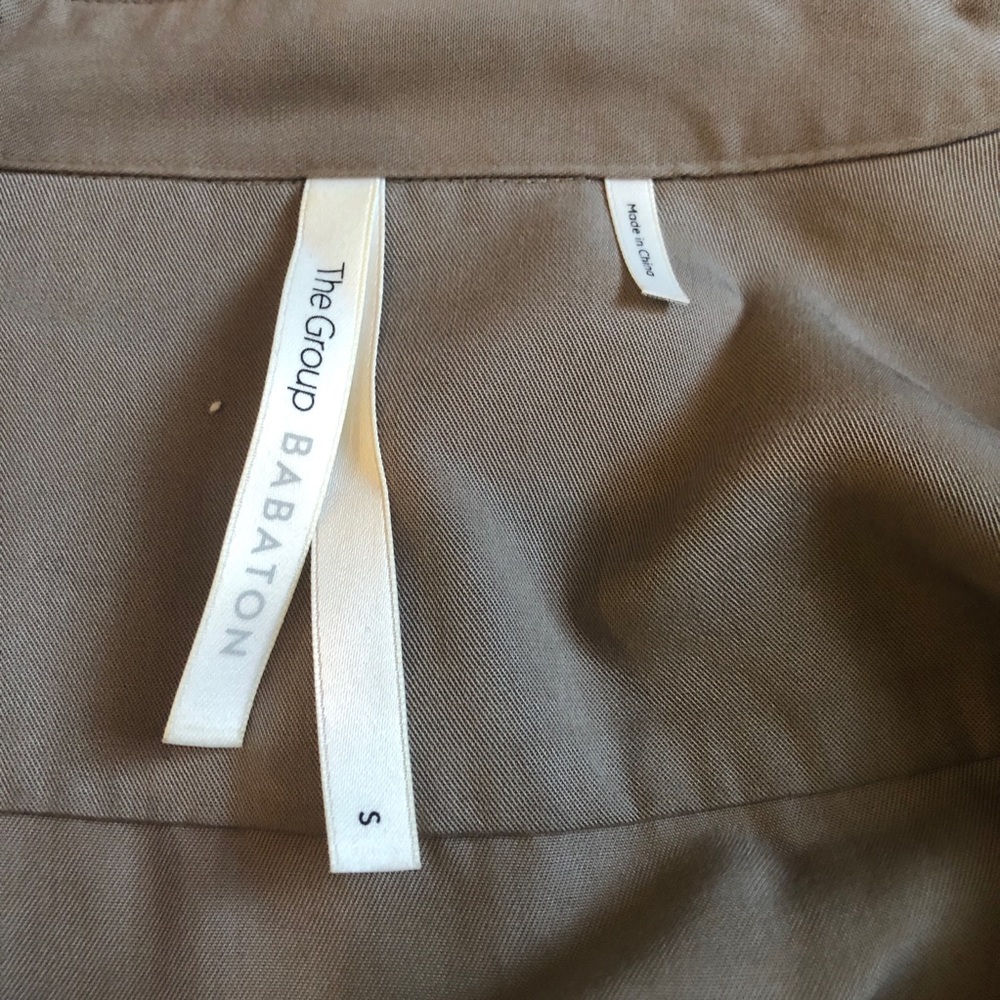 Aritzia button down - Picture 2 of 3